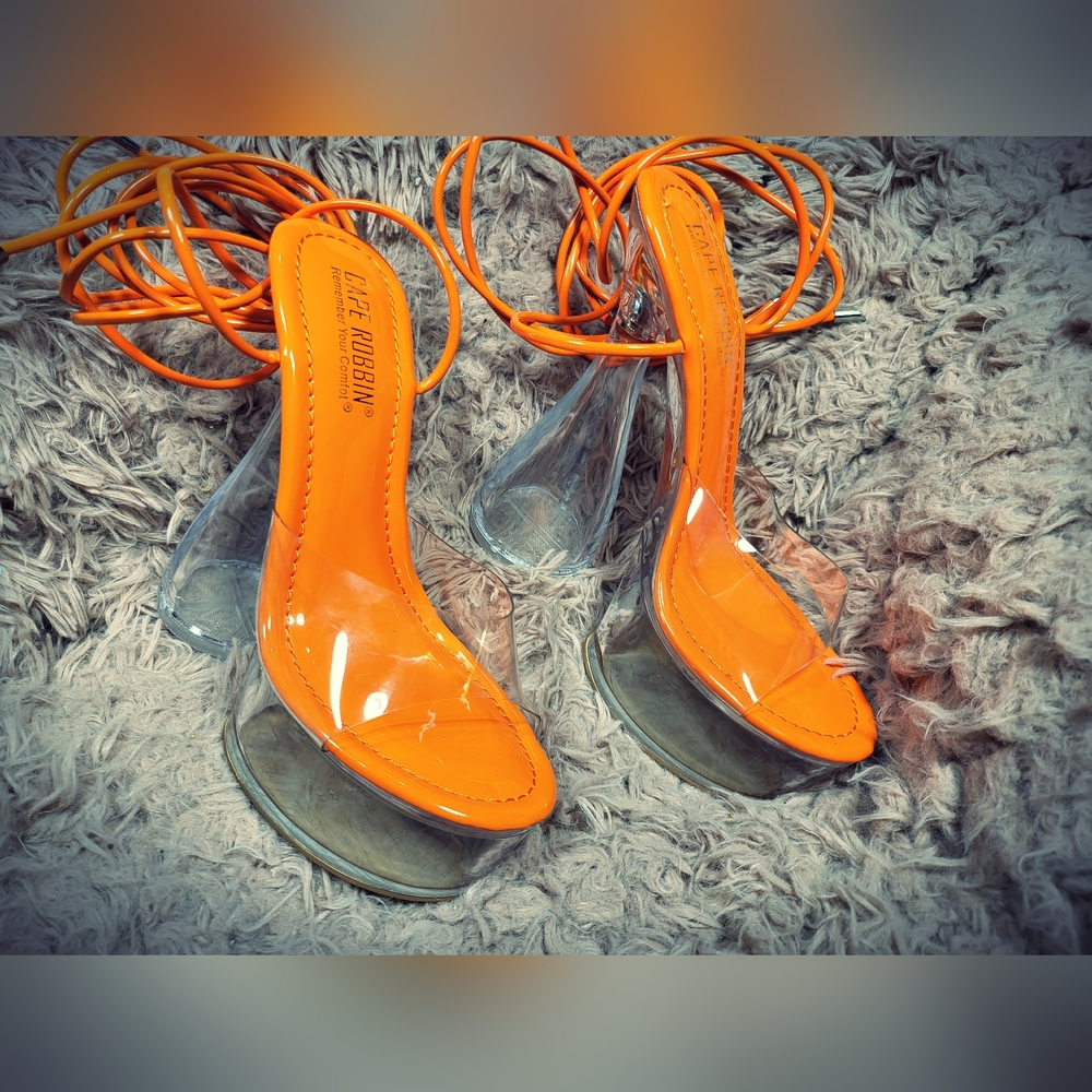 Cape Robbin Mombassa Strappy Vintage Clear Acrylic Heels Size 6 y2k
